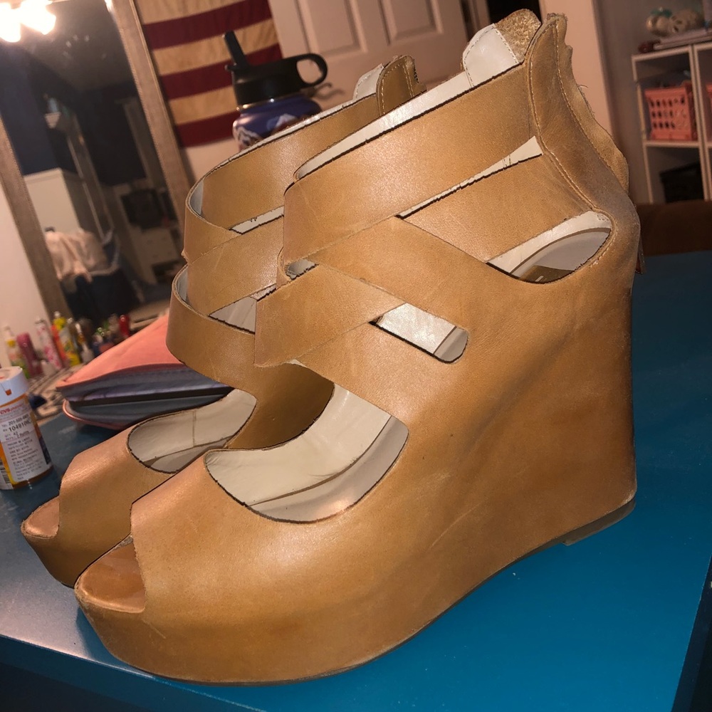 Dolce Vita Tan Wedges